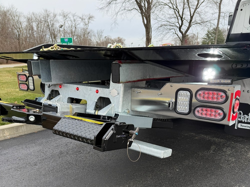 2025 Hino L6 (Key# 1942) 13